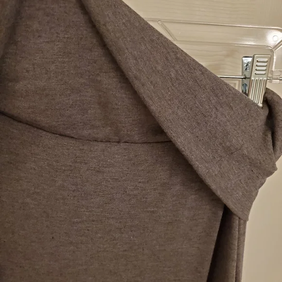 Old Navy Tall woman's long / maxi skirt size medium tall - Picture 4 of 8